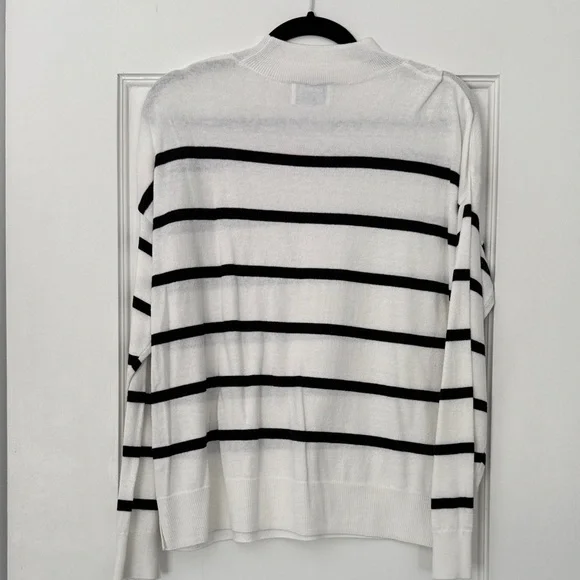 Old Navy White and Black Striped Sweater - Picture 3 of 3